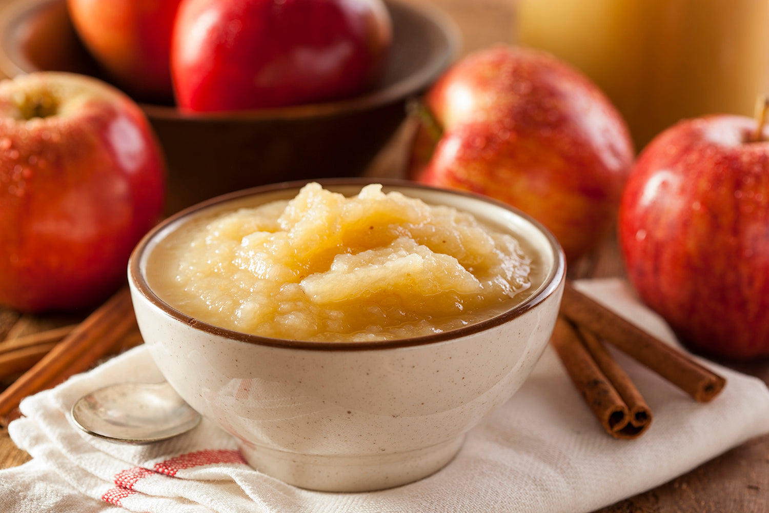 Applesauce apple pear cinnamon vanilla creamy