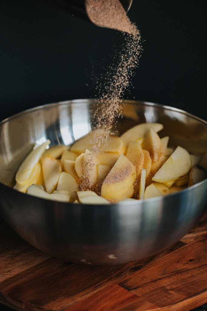 Cinnamon Apple - nostalgic farmers kitchen apple pie