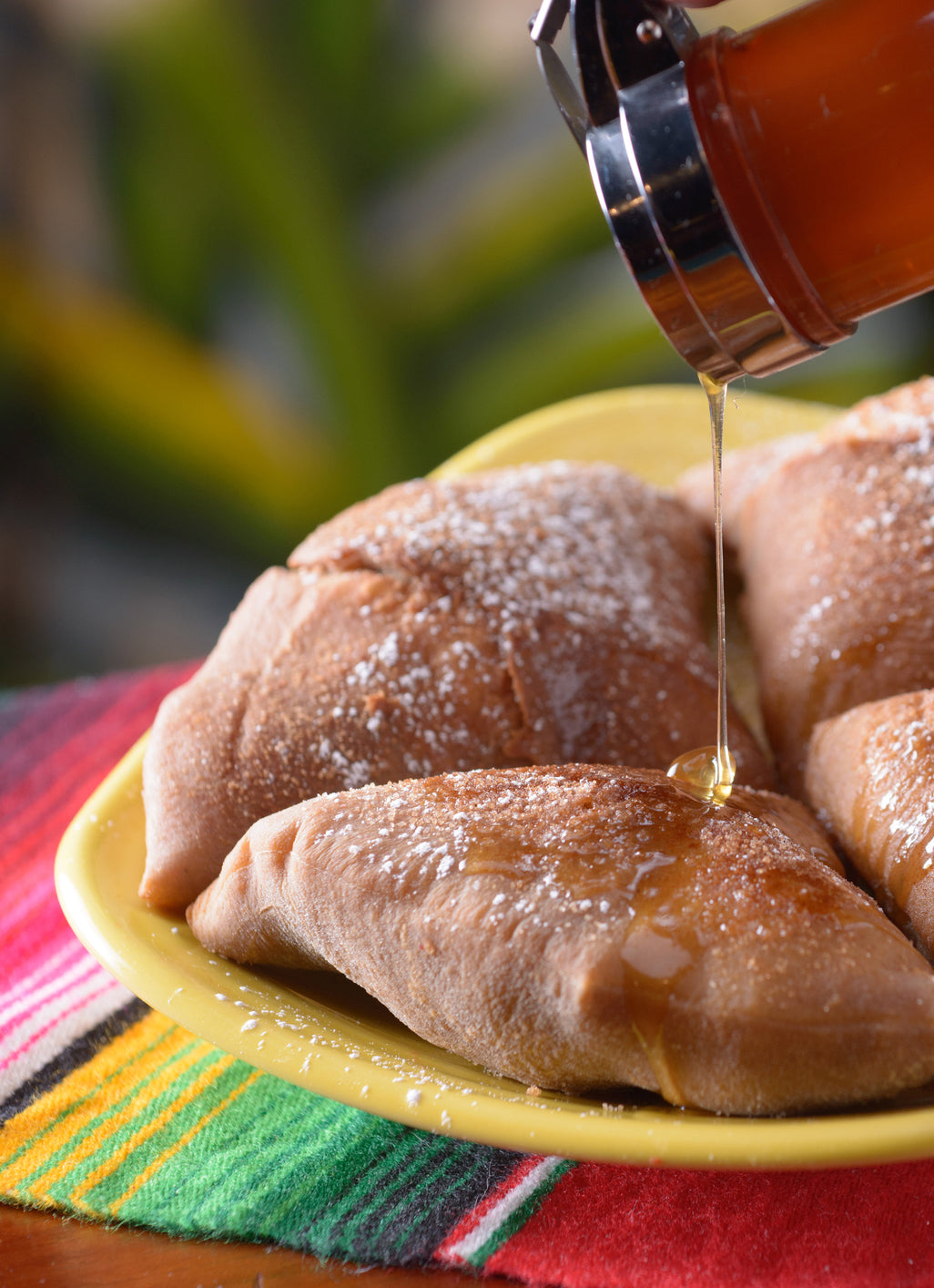 sopapilla, sopaipilla, mexican cinnamon sugar pastry